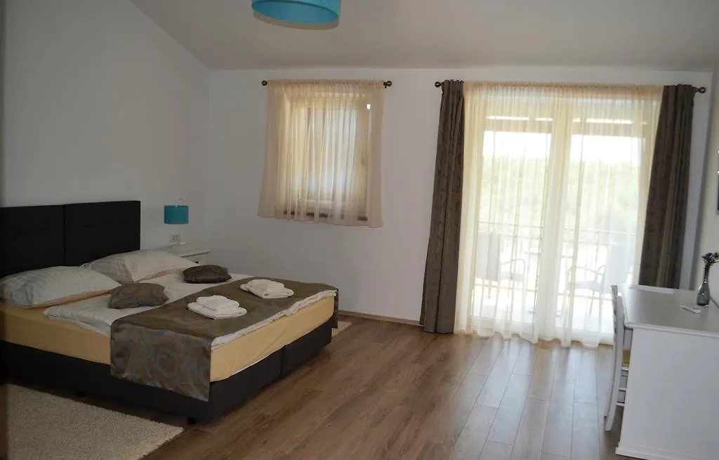 Bed&Breakfast Daniela Veleniki Frühstückspension