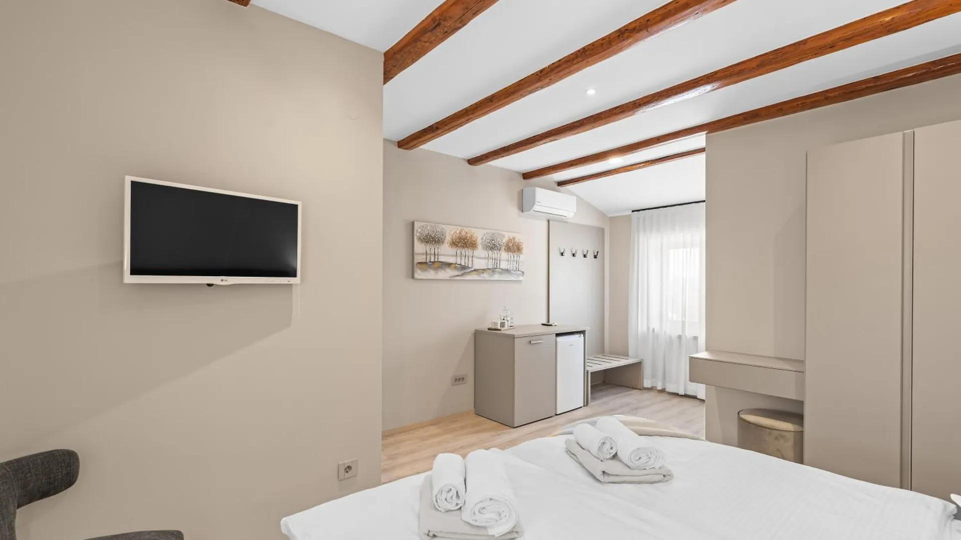 Bed&Breakfast Daniela Veleniki 3*,