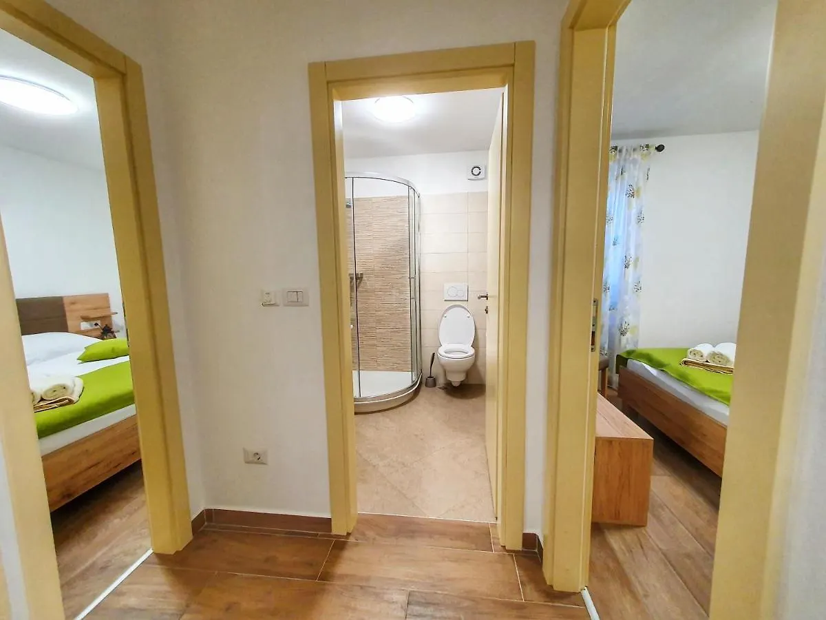 Bed & Breakfast Daniela Veleniki