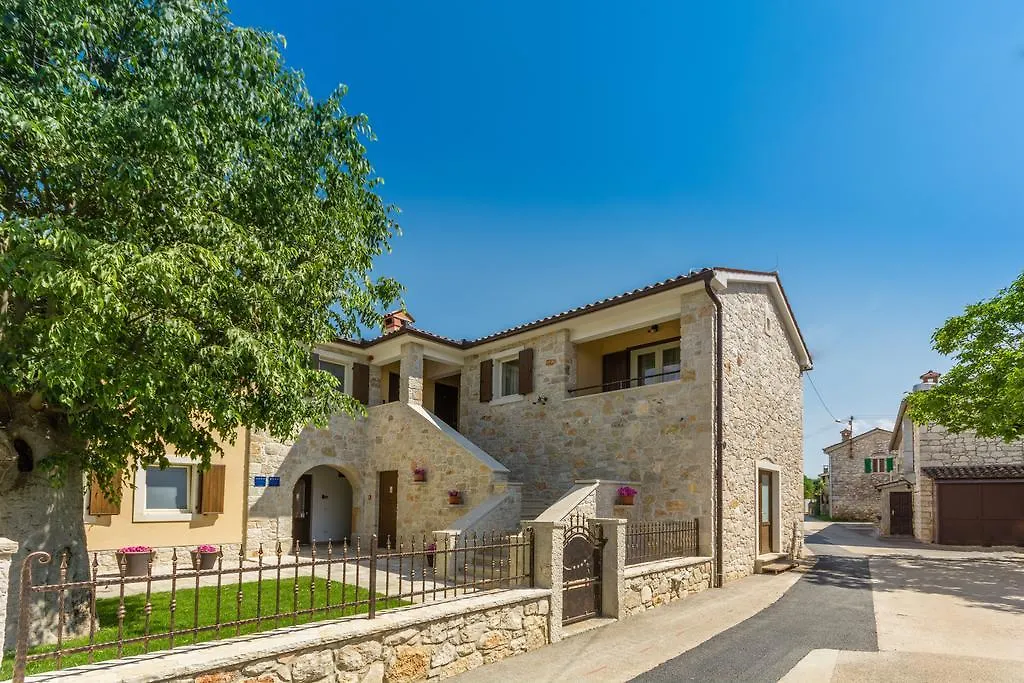 Bed & Breakfast Daniela Veleniki