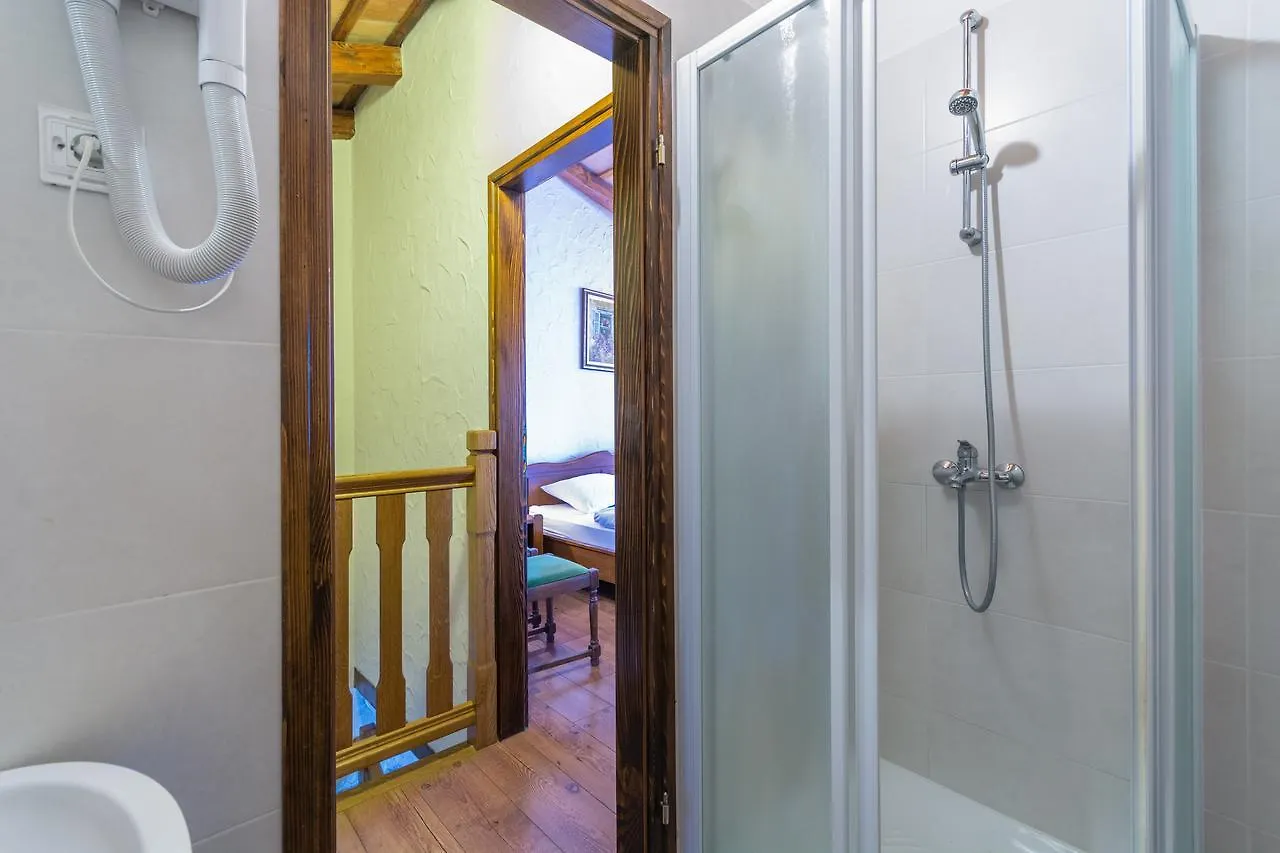 Bed & Breakfast Daniela Veleniki